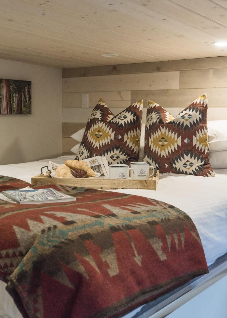 Tiny Homes By Snow Valley Lodging Fernie Exteriör bild